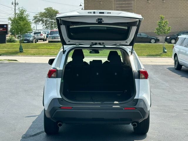 2021 Toyota RAV4 LE AWD - 23059126 - 32
