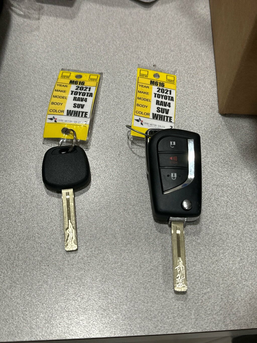 2021 Toyota RAV4 LE AWD - 23059126 - 3