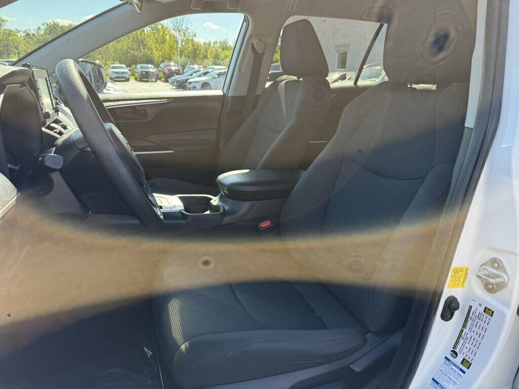 2021 Toyota RAV4 LE AWD - 23083666 - 12
