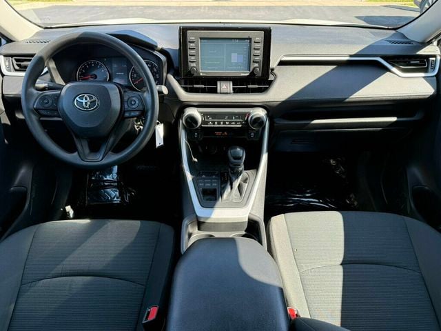 2021 Toyota RAV4 LE AWD - 23083666 - 1