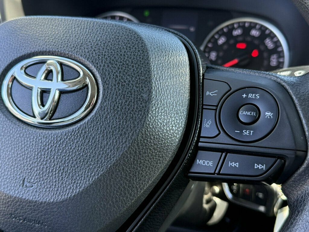 2021 Toyota RAV4 LE AWD - 23083666 - 23