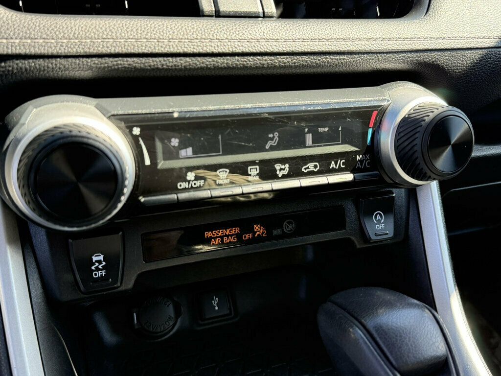 2021 Toyota RAV4 LE AWD - 23083666 - 25