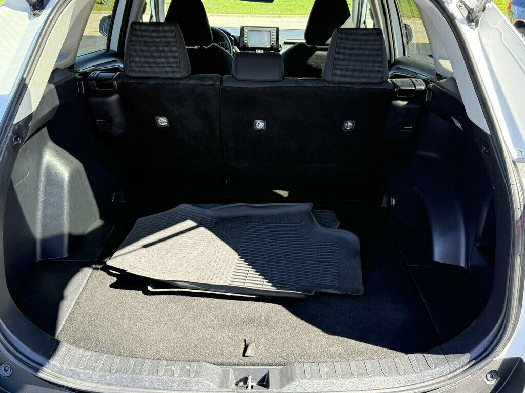 2021 Toyota RAV4 LE AWD - 23083666 - 28