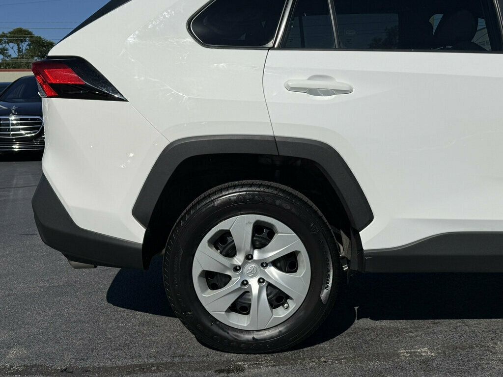2021 Toyota RAV4 LE AWD - 23083666 - 30
