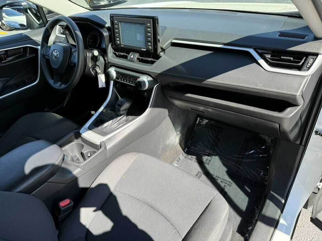 2021 Toyota RAV4 LE AWD - 23083666 - 7