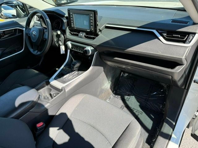2021 Toyota RAV4 LE AWD - 23083666 - 7