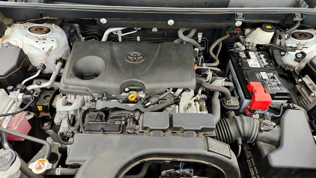 2021 Toyota RAV4 LE AWD w/ Blind Spot Monitor Package - 23084964 - 22