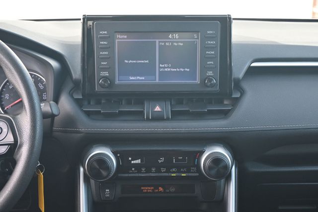 2021 Toyota RAV4 LE FWD - 22920896 - 9