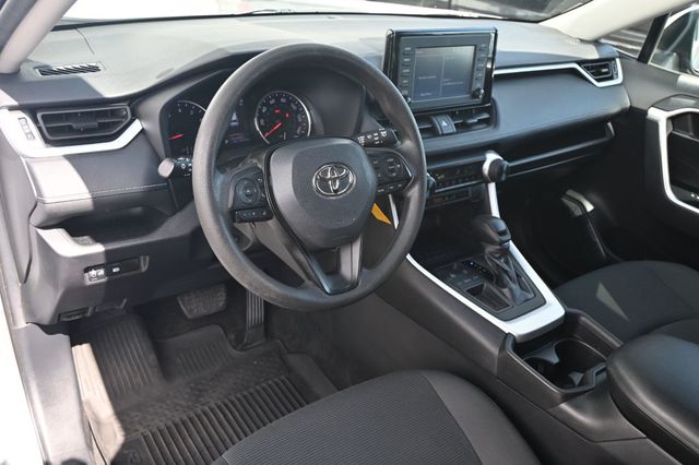 2021 Toyota RAV4 LE FWD - 22920896 - 6