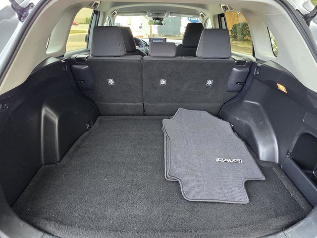 2021 Toyota RAV4 LE FWD - 22950596 - 10