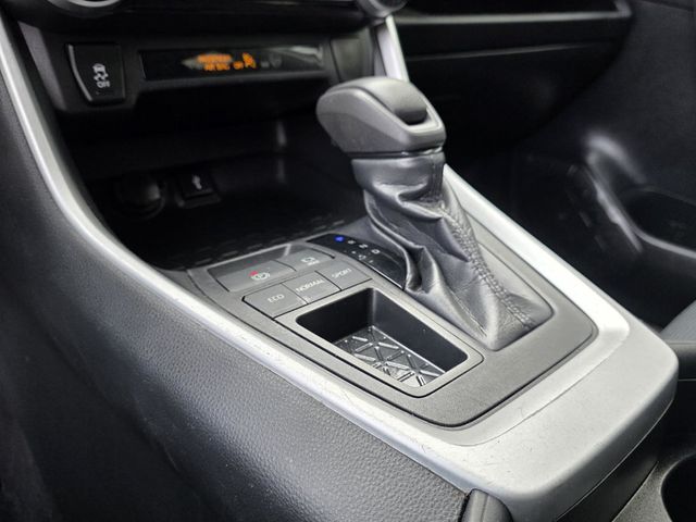 2021 Toyota RAV4 LE FWD - 22950596 - 16