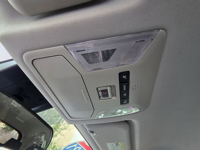 2021 Toyota RAV4 LE FWD - 22950596 - 21