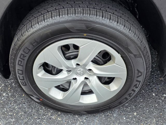 2021 Toyota RAV4 LE FWD - 22950596 - 27