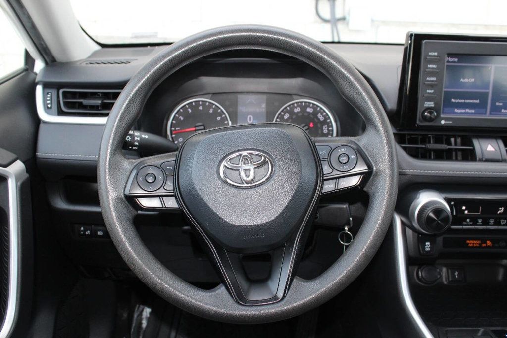 2021 Toyota RAV4 LE FWD - 22873667 - 13