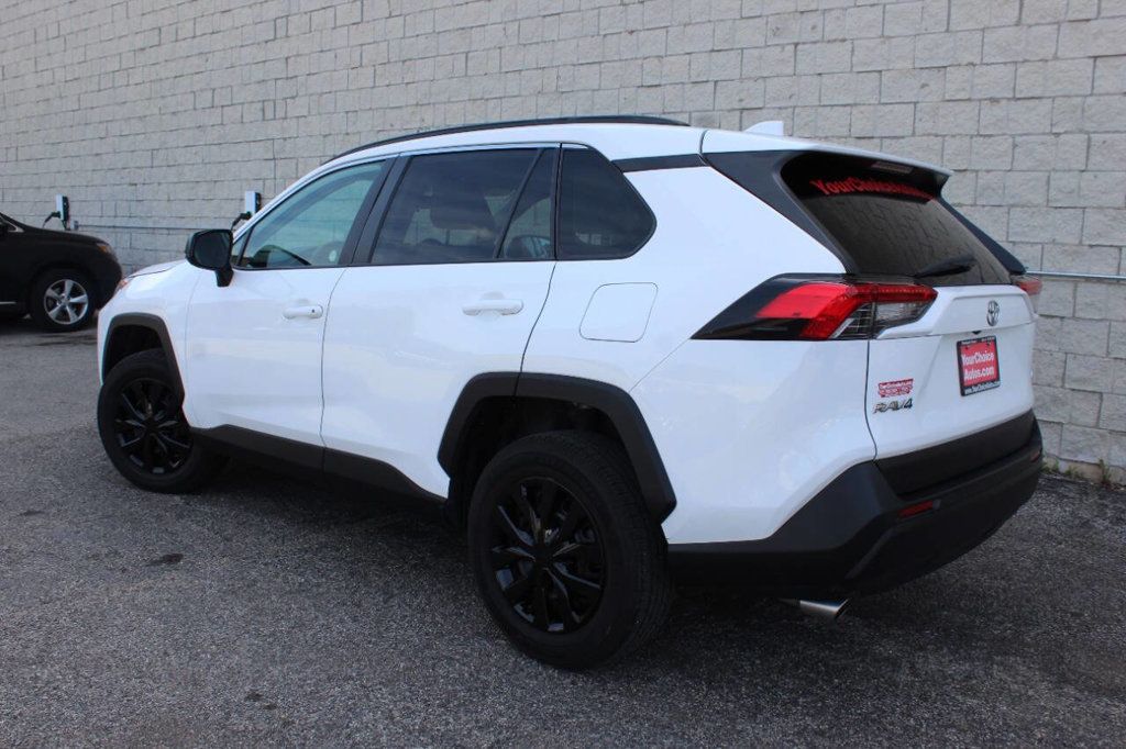 2021 Toyota RAV4 LE FWD - 22873667 - 2
