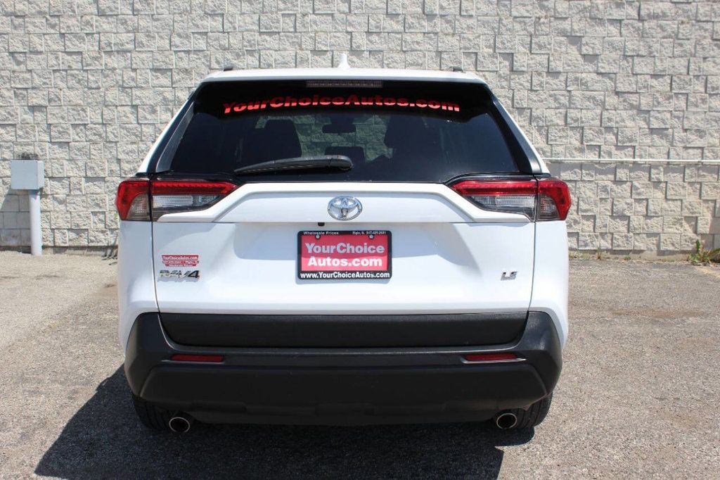 2021 Toyota RAV4 LE FWD - 22873667 - 3