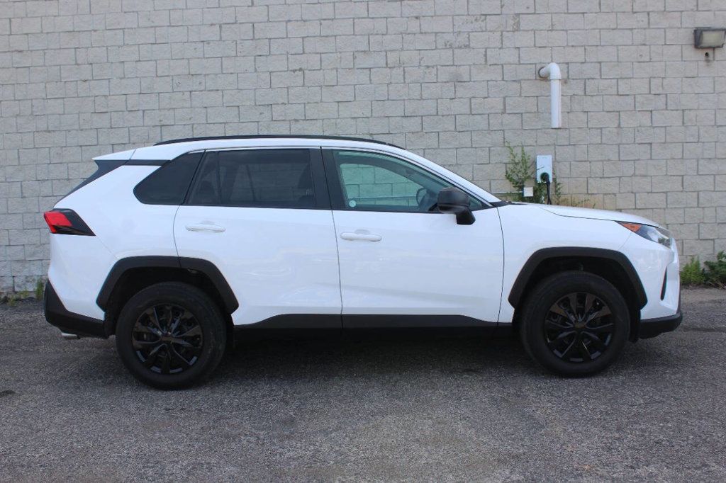 2021 Toyota RAV4 LE FWD - 22873667 - 6