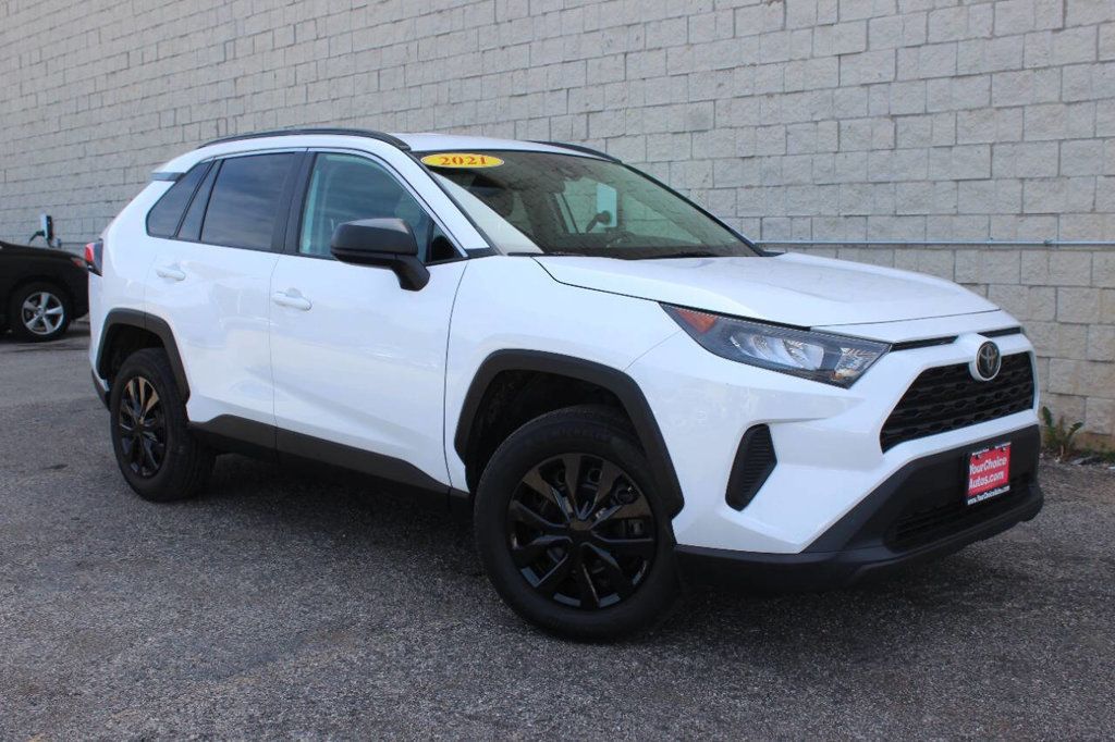 2021 Toyota RAV4 LE FWD - 22873667 - 7