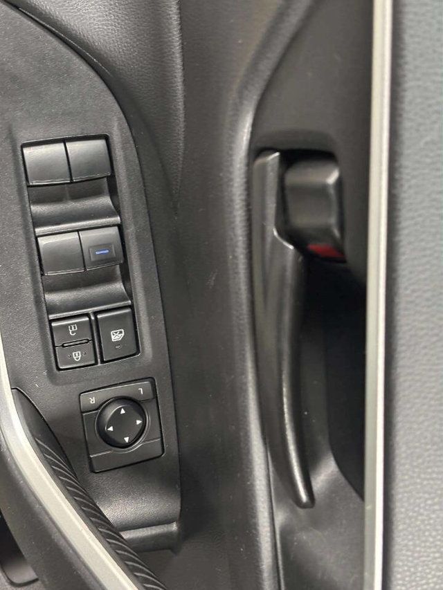 2021 Toyota RAV4 LE FWD - 23031723 - 25