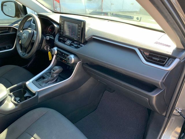 2021 Toyota RAV4 LE FWD Ex Key - 22941525 - 16