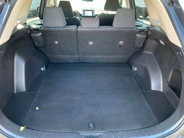 2021 Toyota RAV4 LE FWD Ex Key - 22941525 - 31