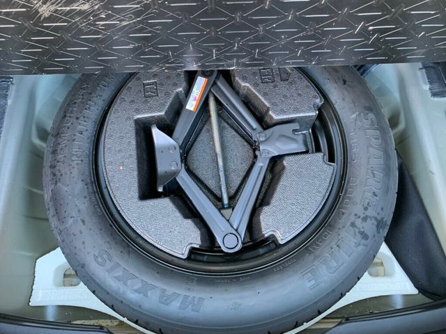 2021 Toyota RAV4 LE FWD Ex Key - 22941525 - 32