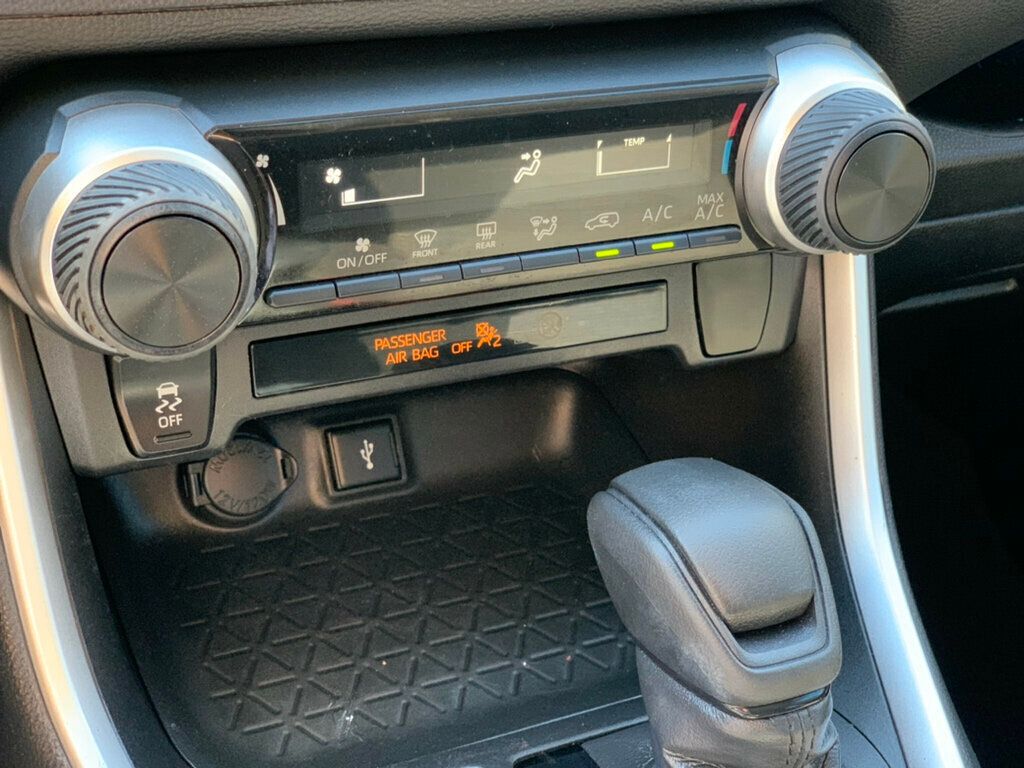 2021 Toyota RAV4 LE FWD Ex Key - 22941525 - 35