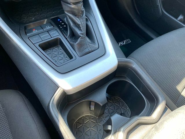 2021 Toyota RAV4 LE FWD Ex Key - 22941525 - 36