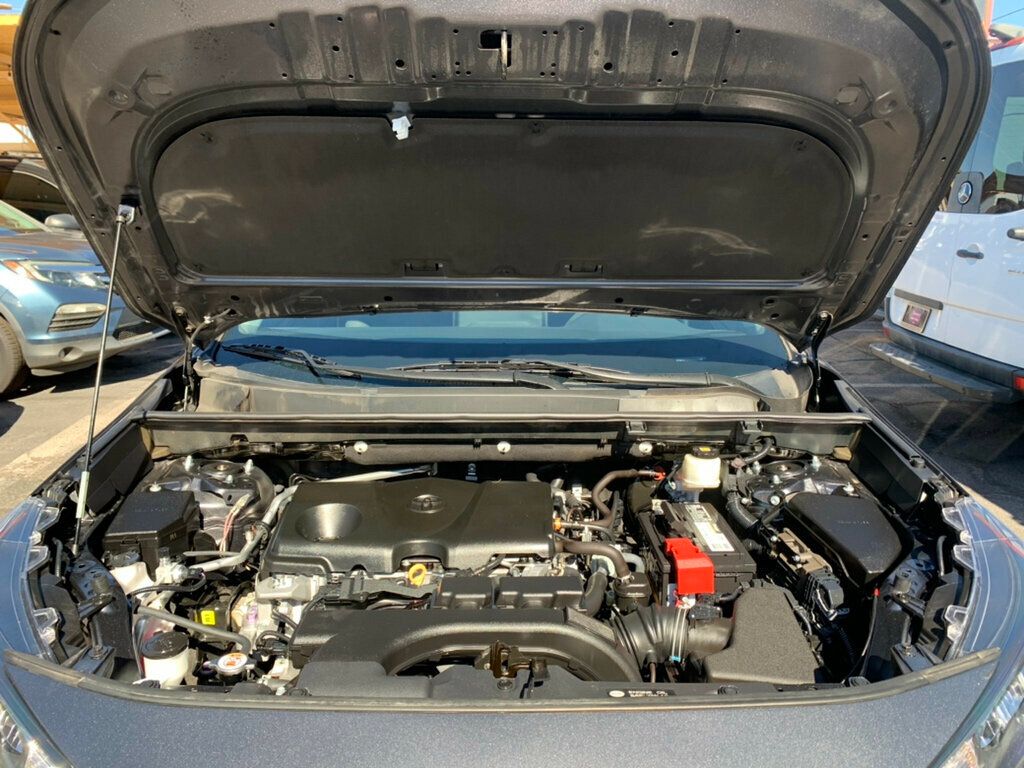 2021 Toyota RAV4 LE FWD Ex Key - 22941525 - 40