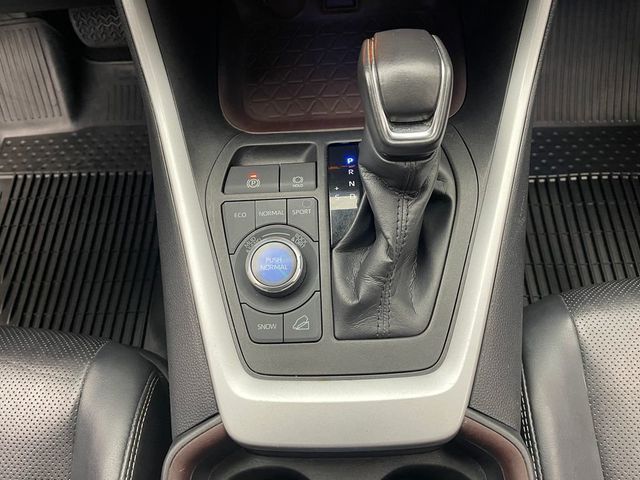 2021 Toyota RAV4 Limited AWD - 22946627 - 28