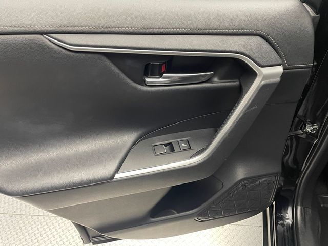 2021 Toyota RAV4 Limited AWD - 22946627 - 32