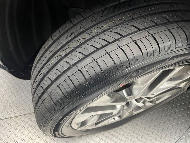 2021 Toyota RAV4 Limited AWD - 22946627 - 48