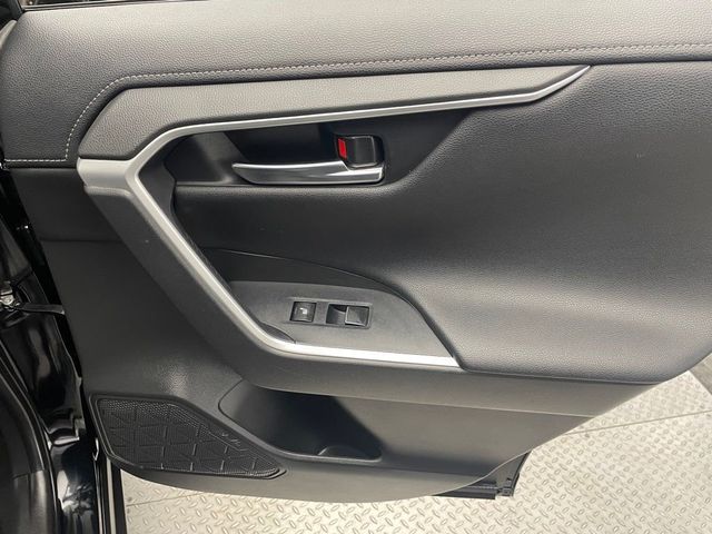 2021 Toyota RAV4 Limited AWD - 22977018 - 35