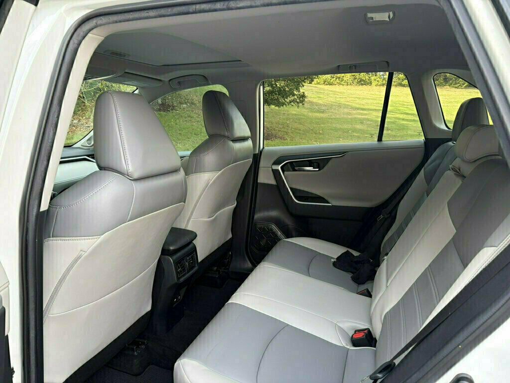 2021 Toyota RAV4 Limited FWD - 23100034 - 26