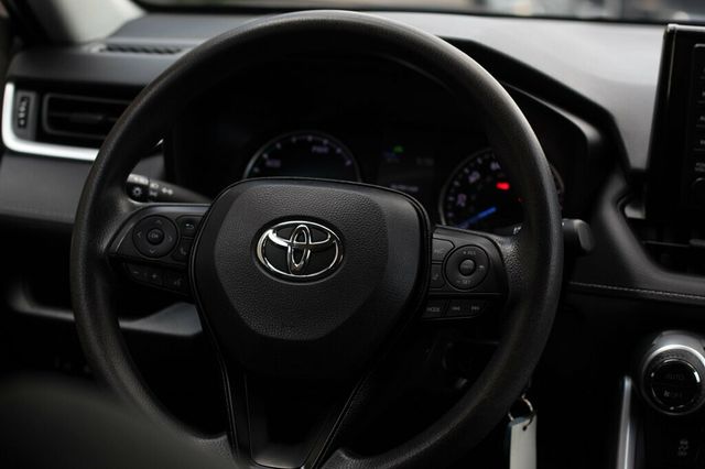 2021 Toyota RAV4 ONE OWNER AWD HYBRID LE  - 23039997 - 25
