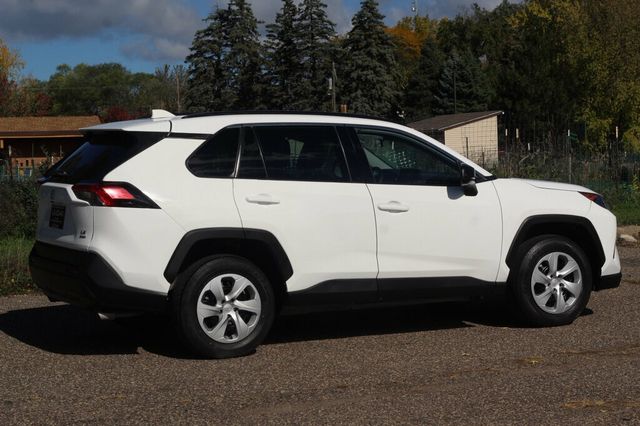 2021 Toyota RAV4 ONE OWNER AWD LE  - 23081007 - 2