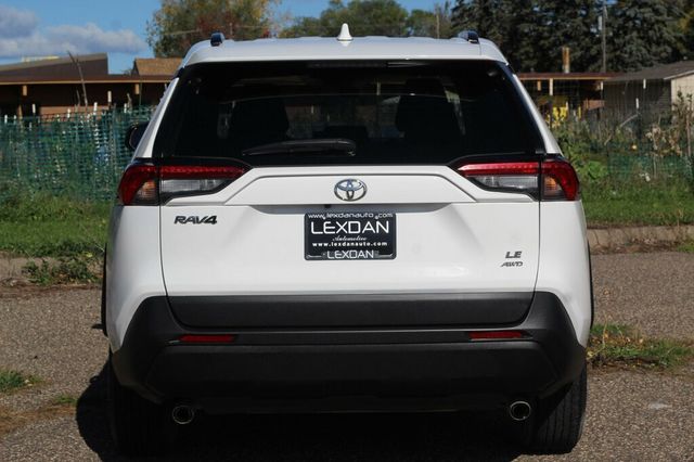 2021 Toyota RAV4 ONE OWNER AWD LE  - 23081007 - 4