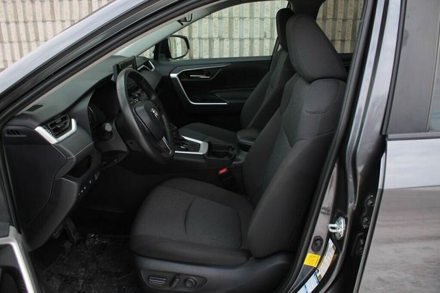 2021 Toyota RAV4 ONE OWNER AWD XLE HYBRID - 22978870 - 21