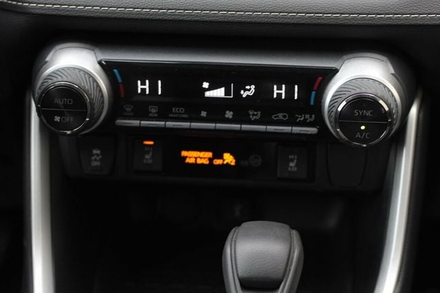 2021 Toyota RAV4 ONE OWNER AWD XLE HYBRID W/ HEATED LEATHER SEATS - 22978870 - 14