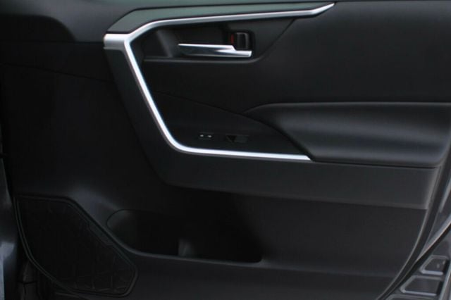 2021 Toyota RAV4 ONE OWNER AWD XLE HYBRID W/ HEATED LEATHER SEATS - 22978870 - 5