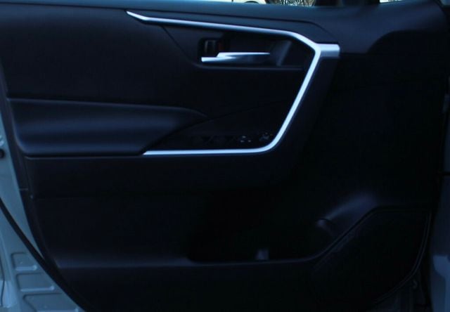 2021 Toyota RAV4 ONE OWNER AWD XLE W/ BRAND NEW TIRES - 22939923 - 18