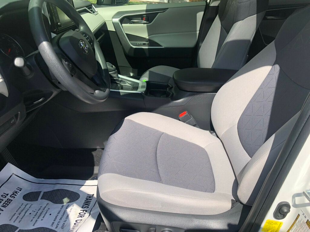 2021 Toyota RAV4 XLE AWD - 22911228 - 9