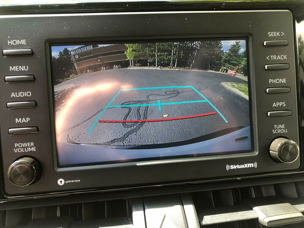 2021 Toyota RAV4 XLE AWD - 22911228 - 10