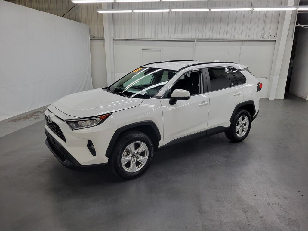 2021 Toyota RAV4 XLE AWD - 22252827 - 0