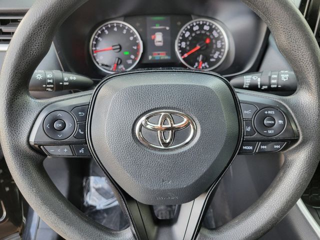 2021 Toyota RAV4 XLE AWD - 22388420 - 13