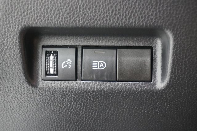 2021 Toyota RAV4 XLE AWD - 23026659 - 19
