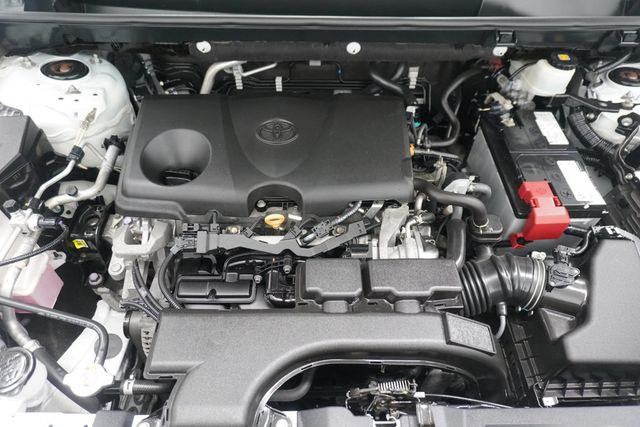 2021 Toyota RAV4 XLE AWD - 23026659 - 24