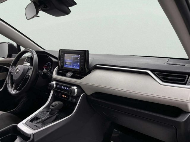 2021 Toyota RAV4 XLE AWD - 22967029 - 19
