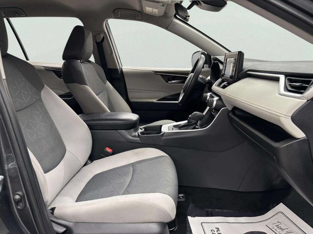 2021 Toyota RAV4 XLE AWD - 22967029 - 20