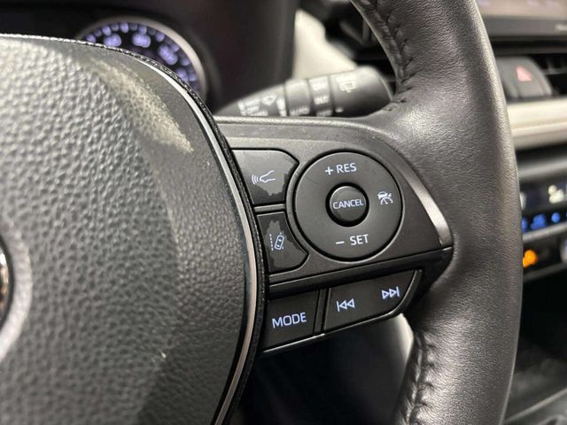 2021 Toyota RAV4 XLE AWD - 22967029 - 32
